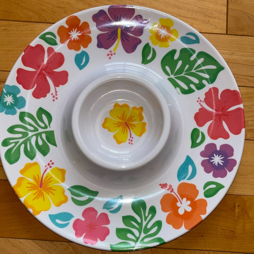 Hibiscus 13.5-inch Melamine Chip & Dip Tray